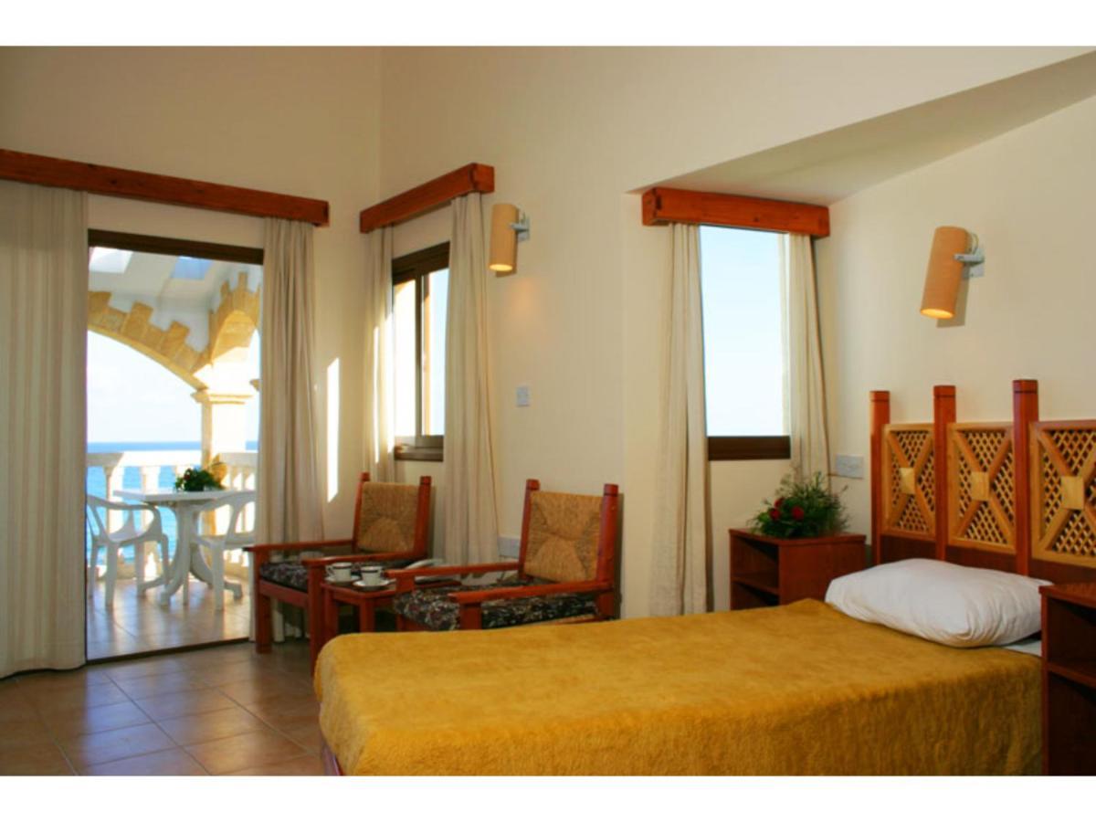 Topset Hotel Agios Georgios  Exterior photo