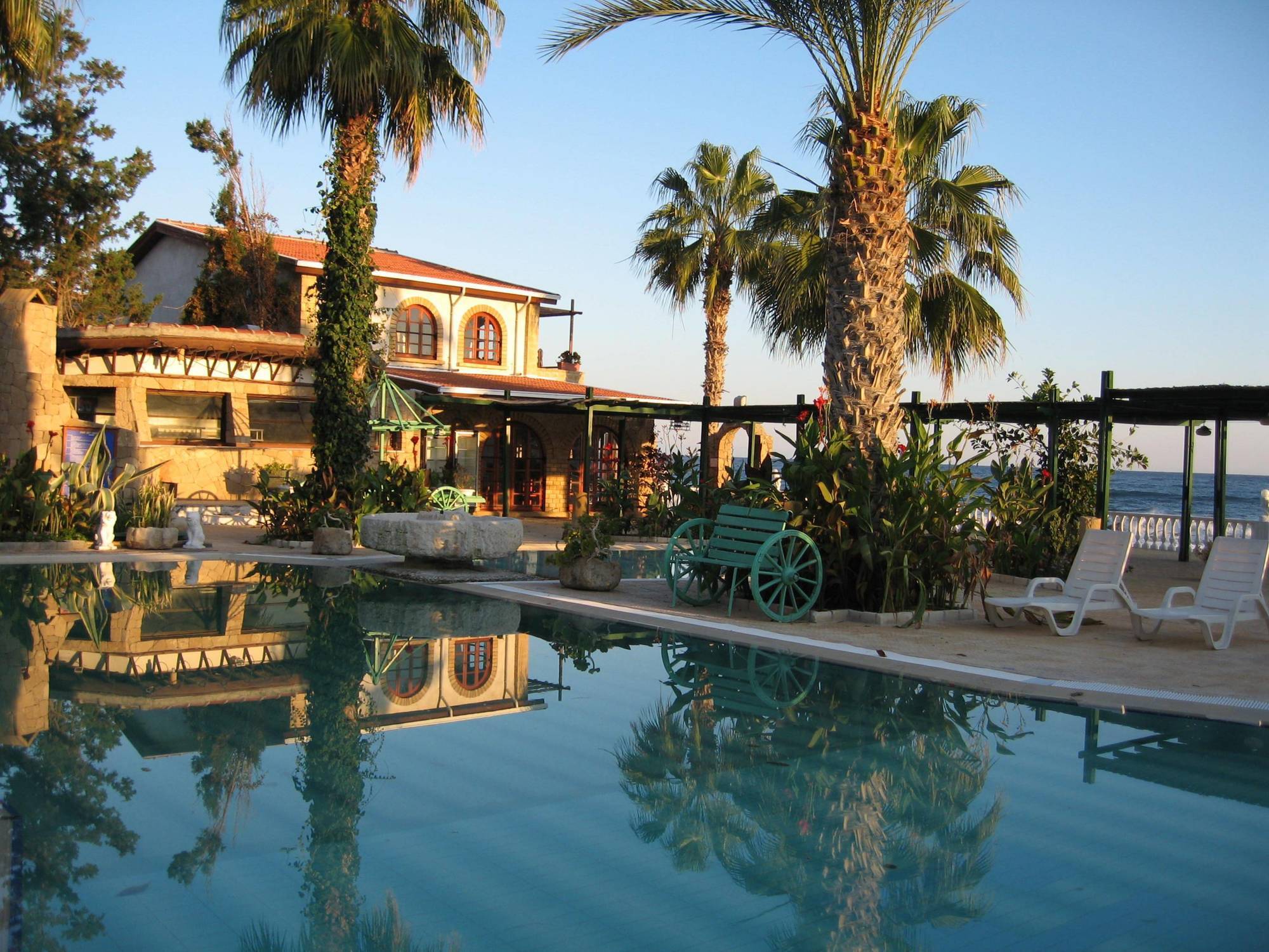 Topset Hotel Agios Georgios  Exterior photo
