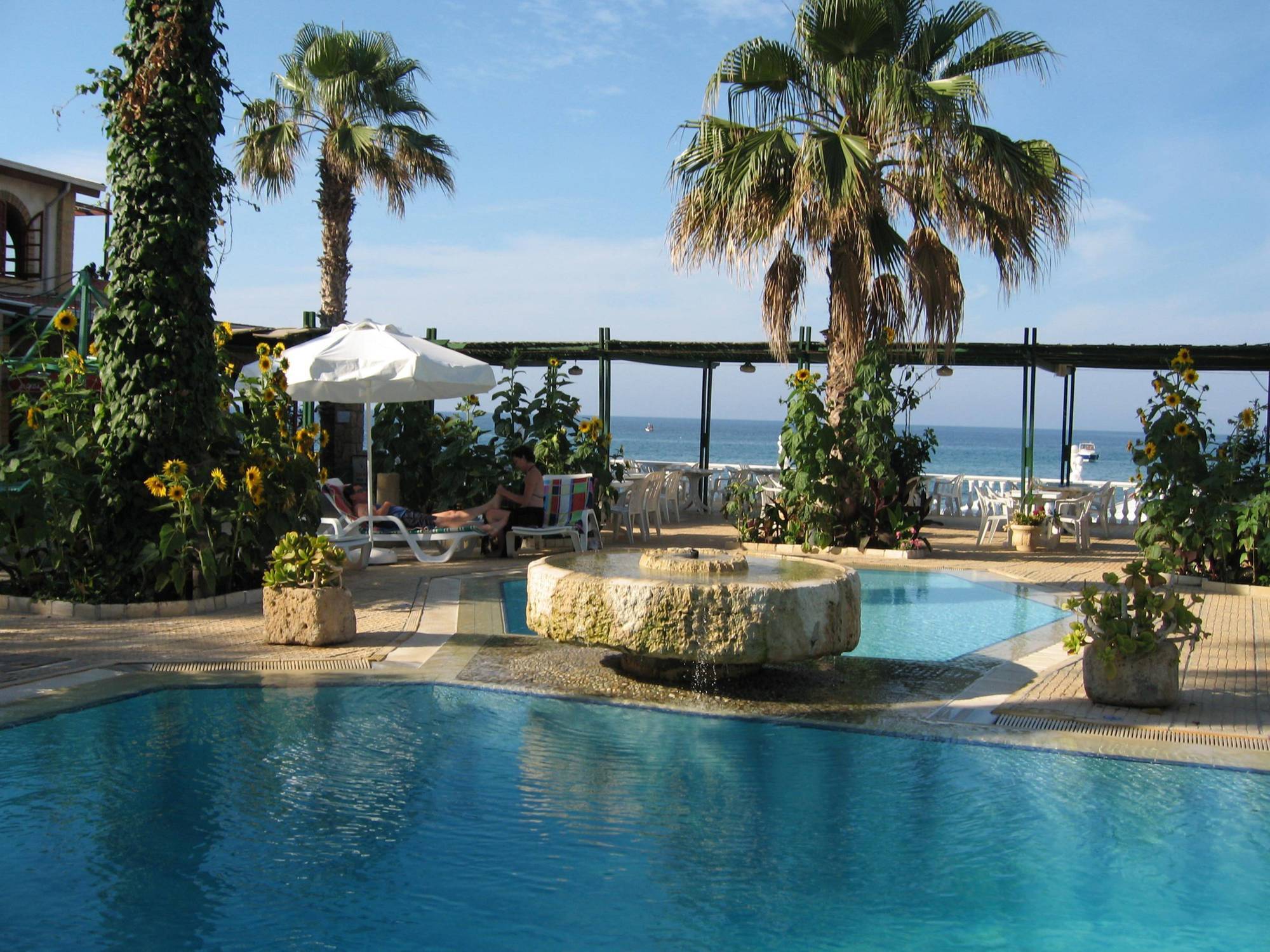 Topset Hotel Agios Georgios  Exterior photo