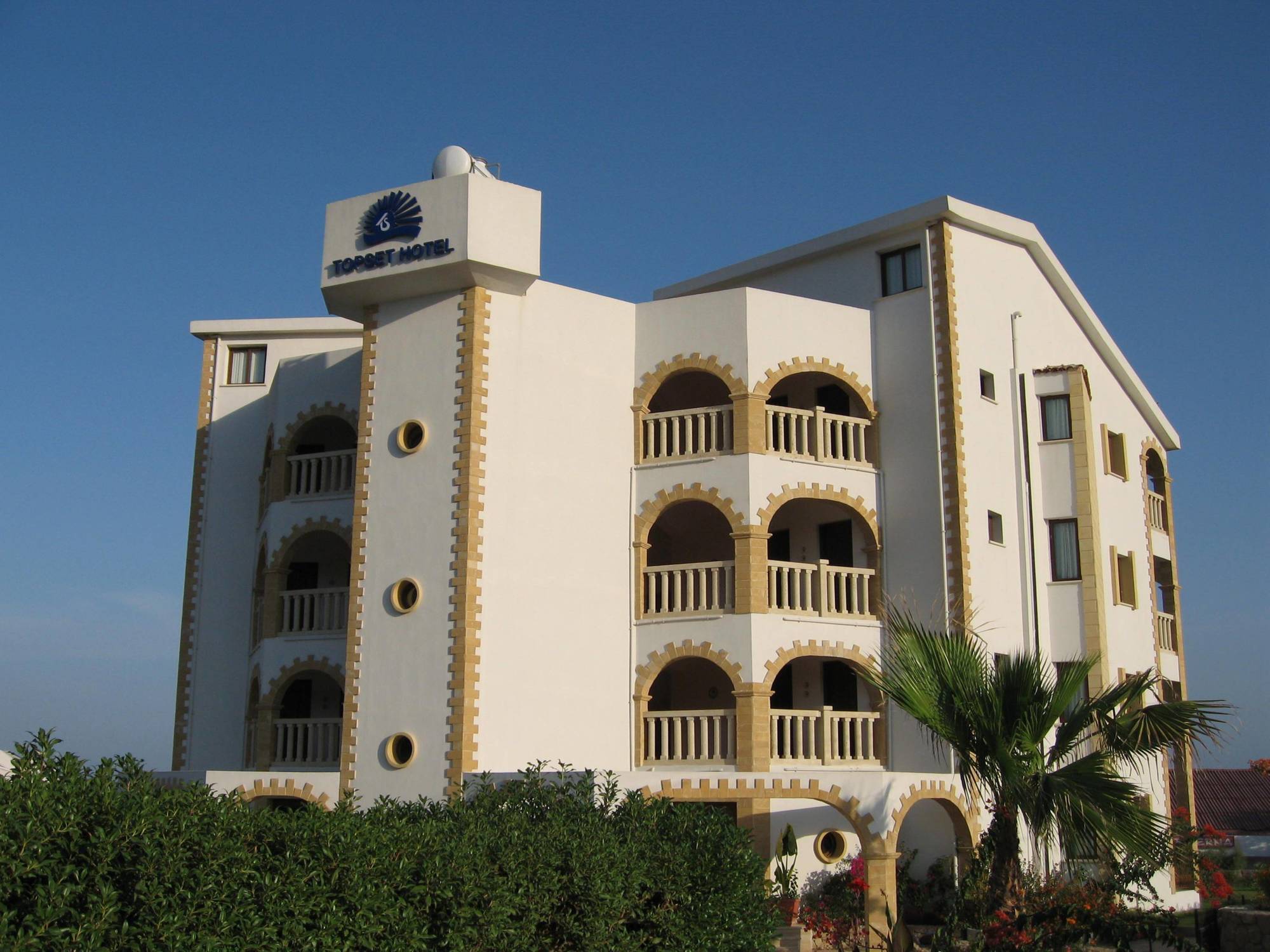 Topset Hotel Agios Georgios  Exterior photo